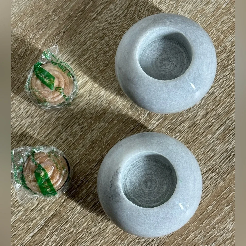 Fifth Avenue Set Of Two Marble Polished Set Of Two Gray Marble Candleholders